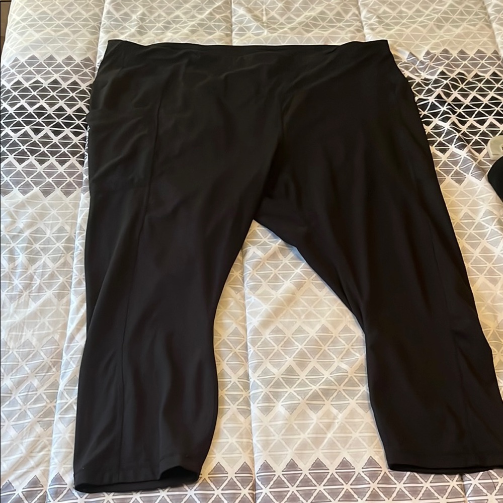 Black Capri Leggings